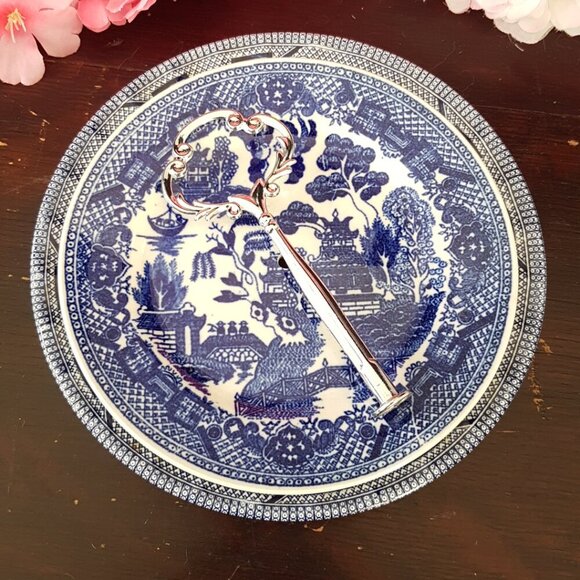 Handmade 2 Tier Cake Stand Blue Willow Jewelry Trinket Tray Tea Party Decor Gift - Picture 3 of 7